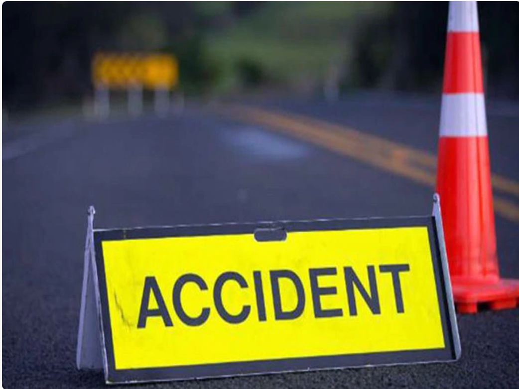 सड़क दुर्घटना में एक व्यक्ति की मौत हो गई।