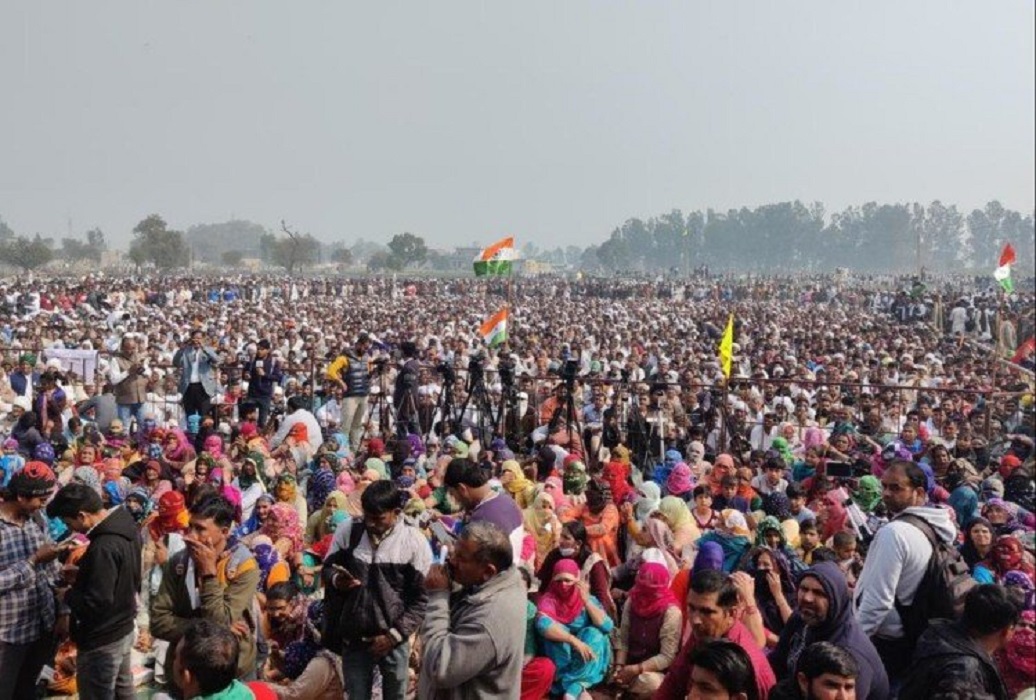 भाजपा आईटी सेल पर पुराने वीडियो इस तरह से वायरल कर आंदोलन को कमजोर करने की साजिश रचने का आरोप लगाया है।