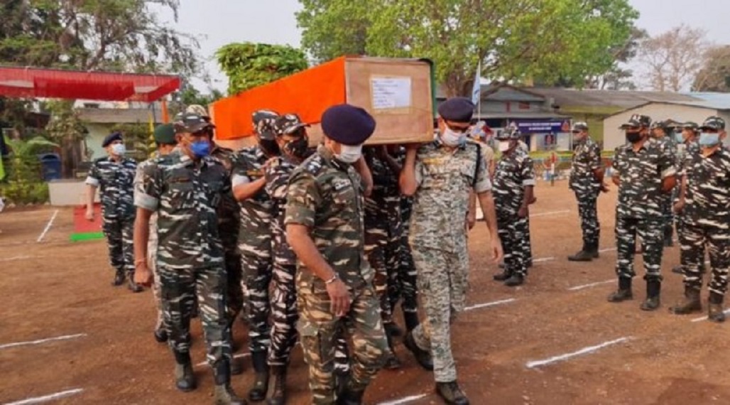 शहीद जवान की मां गंभीर रूप से कैंसर पीड़ित हैं,  बेटे की शहादत से मां का बुरा हाल है।