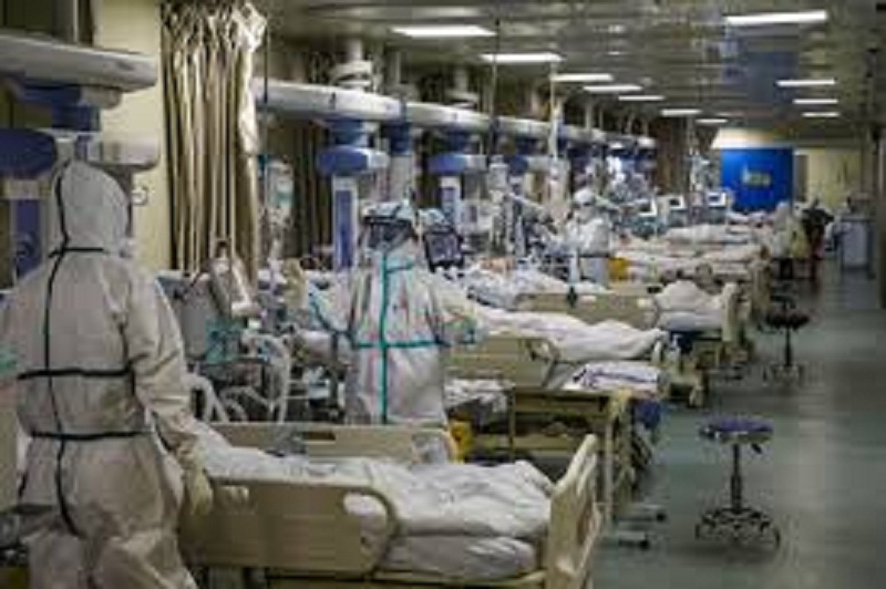 काफी बड़ी संख्या में डॉक्टर और पैरा-मेडिकल कर्मचारी संक्रमित हो चुके हैं।