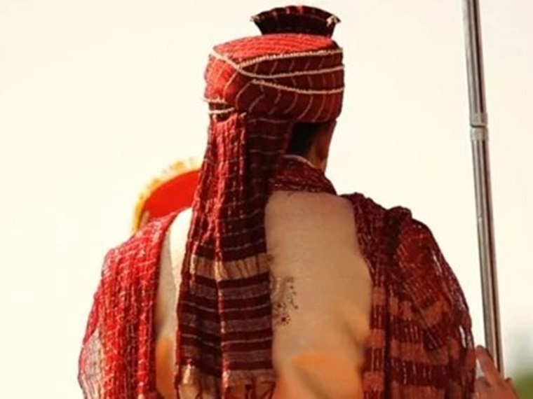 वहीं शादी के दिन जेल होने से दूल्हे का सारा नशा उतर गया।