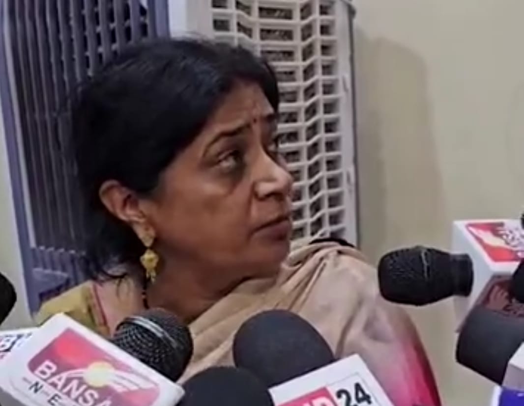 शादी के नौ दिन तक सोनम घर में रही जब तक उसके व्यवहार में कोई परिवर्तन नहीं लगा था।