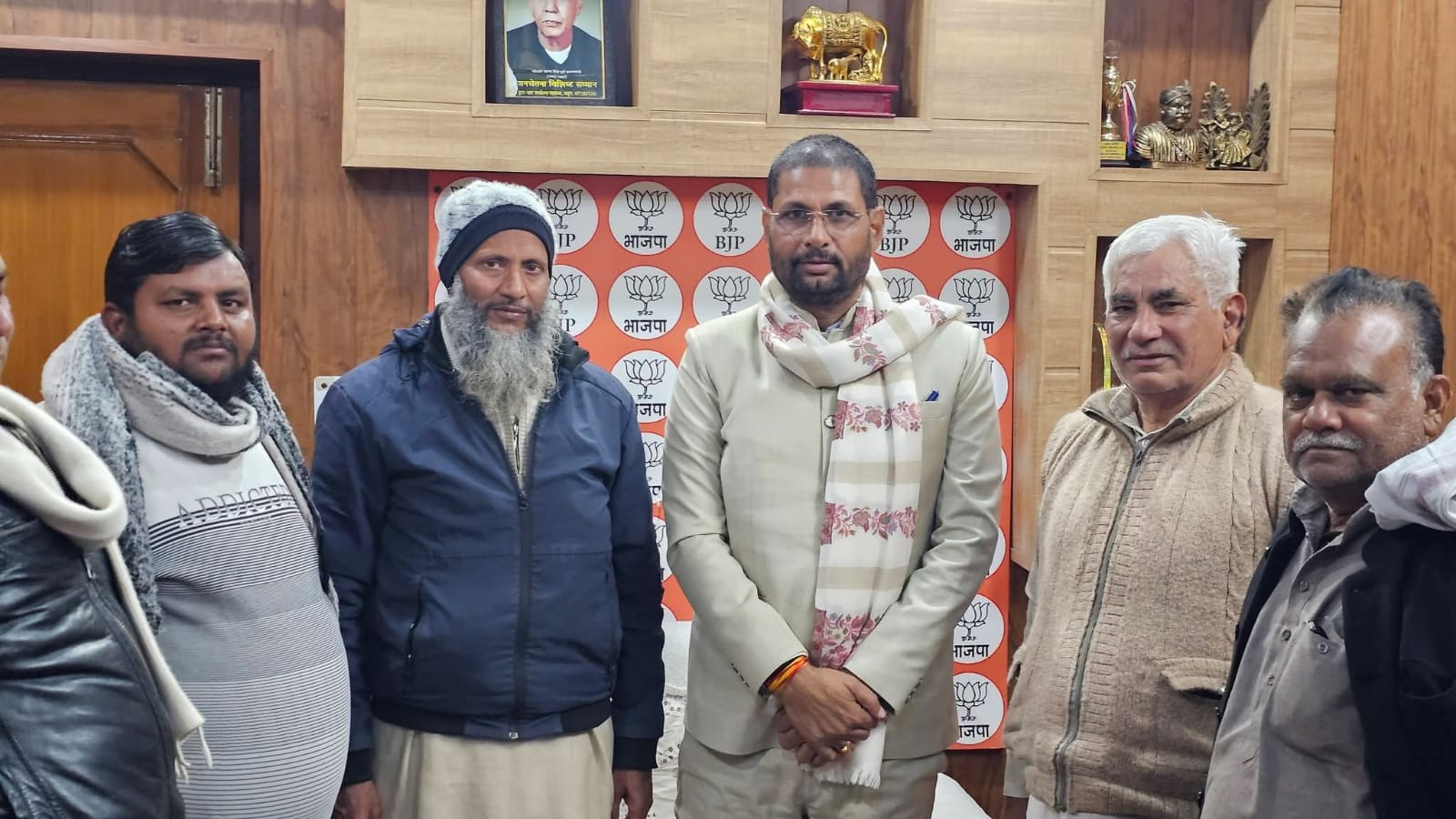 मांट विधायक राजेश चौधरी ने भी निष्पक्ष जांच का भरोसा दिलाया।