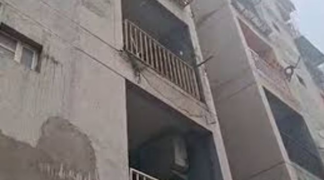 पहले परिवार स्कूल का नाम नहीं बता पा रहा था।