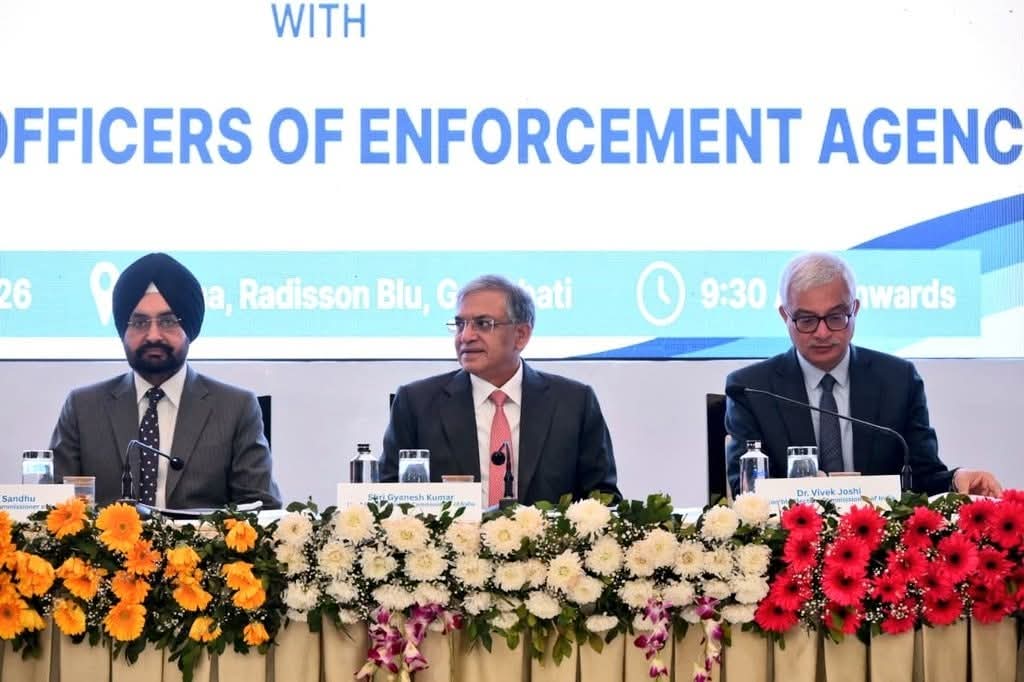 जून में पूरे देश में मतदाता सूची के विशेष प्रगाढ़ पुनरीक्षण का आदेश दिया गया था।